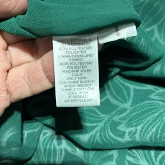 LOFT V-neck,Lined slinky thin strap tank top/tunic green floral print sleeveless - Picture 9 of 10